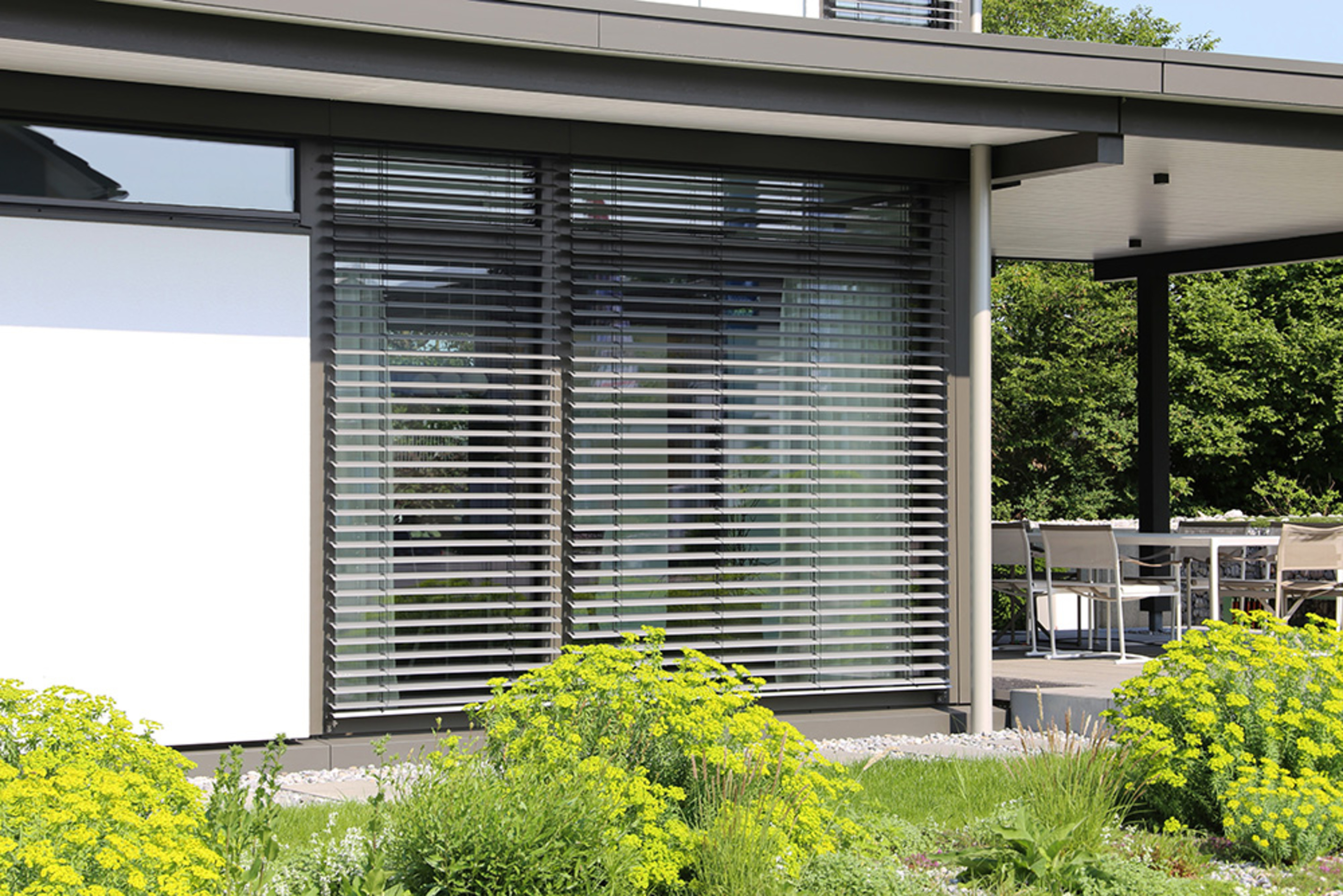 Rollladen­steuerung bei HG Elektrotechnik GmbH in Notzingen