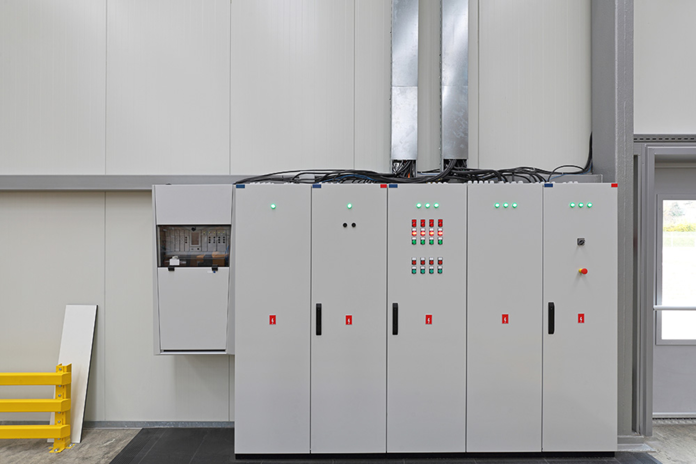 Mess- & Wandler­anlagen bei HG Elektrotechnik GmbH in Notzingen
